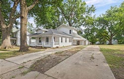 121 Mill Street, Neodesha, KS 66757