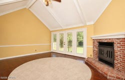 122 Sunhaven Drive, Jackson, TN 38305