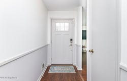 9204 Axminster Dr, Jeffersontown, KY 40299