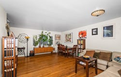 3135 Central Street, Evanston, IL 60201