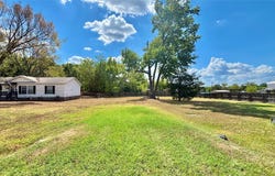 545 Comanche Drive, Quitman, TX 75783