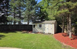 2221 Alongi Lane, Beloit, WI 53511