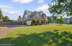 3357 Shadow Moss Cove, Nesbit, MS 38651