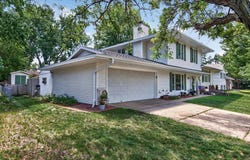 1094 Lowell Drive, Apple Valley, MN 55124