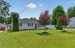 7570 Pinehurst Drive, Mentor on the Lake, OH 44060