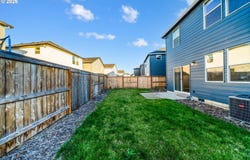 2982 T St, Springfield, OR 97477