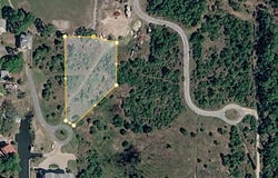 E 3rd Ave, Horseshoe Beach, FL 32648