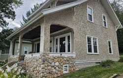 821 Summit Street, Baraboo, WI 53913-1940