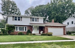 2505 Dorset Drive, Valparaiso, IN 46383