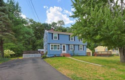 22 Harriss Ct, Abington, MA 02351
