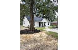 905 8th Street, McComb, MS 39648