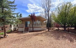 2221 Wrangler Way, Overgaard, AZ 85933