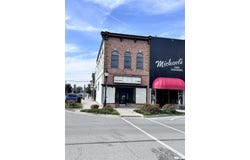 20 W SIDE Square, Macomb, IL 61455