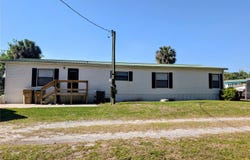 25836 MANHATTAN Lane, ASTOR, FL 32102