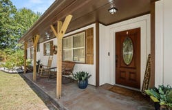 1453 Oakridge Dr, Leesville, LA 71446
