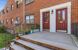 160-26 17th Avenue, Whitestone, NY 11357