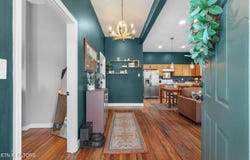 221 E Oldham Ave, Knoxville, TN 37917