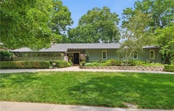 5204 W 83RD Terrace, Prairie Village, KS 66207