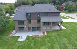 6489 POND Dr, Washington Twp, MI 48094