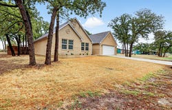 1612 Tanglewood Drive, Azle, TX 76020