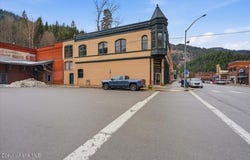 524 Bank St, Wallace, ID 83873