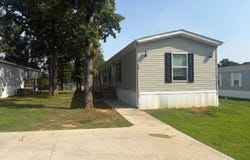 219 Caroline Ln, Dickson, TN 37055