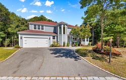 65 Rivers Edge Road, East Falmouth, MA 02536
