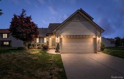 8249 Clocktower Court, Romulus, MI 48174