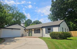501 Carters Grove Ct, Hampton, VA 23663