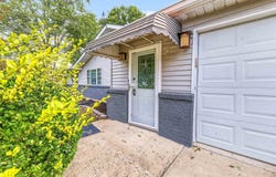 2 Poplar Ave, Hammonton, NJ 08037
