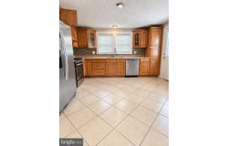 818 E GRAPE Street, VINELAND, NJ 08360