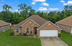 4406 Red Oak Trl, Longview, TX 75604