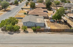 1123 E Pecan Ave, Midland, TX 79705