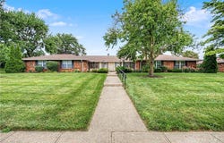 8858 Washington Colony Drive, Centerville, OH 45458