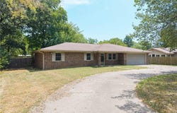 300 Carson RD, Roland, OK 74954
