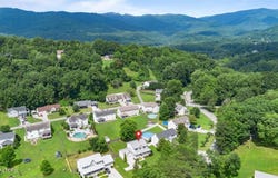 348 Ridge Rd, Caryville, TN 37714