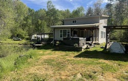 192 Massingale Rd, Tellico Plains, TN 37385