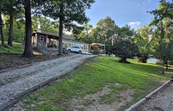 26926 Swan Dr, Versailles, MO 65084