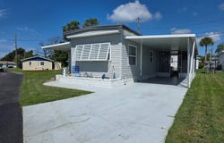 42 Spring Ln, Englewood, FL 34223
