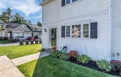 121 Slate Bottom Drive, Depew, NY 14043