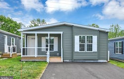 2110 SCULL Street, LEBANON, PA 17046