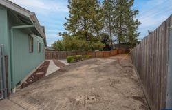 1285 Laurelhurst Dr, Eugene, OR 97402