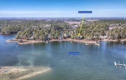 385 Peninsula Drive, Oriental, NC 28571