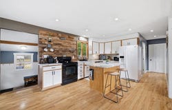 38 Eayers Pond Road, Hudson, NH 03051