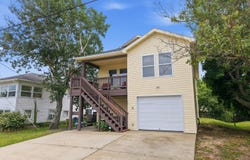 309 W Durham Street, Kill Devil Hills, NC 27948