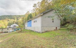 6562 Quick Road, Elkview, WV 25045