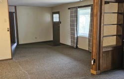 2124 SW Morningside RD, Topeka, KS 66614