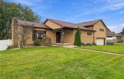 1122 Circle Dr, Unity Twp, PA 15650