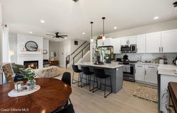 87 Hanson Ct, Dover, ID 83825