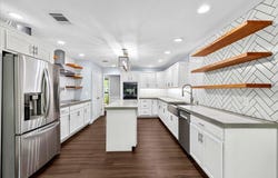154 Shoreline Dr, Bastrop, TX 78602